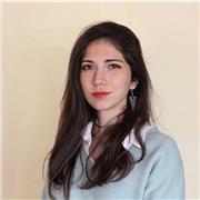 Profesora de primaria apta para todo tipo de niveles y edades. Especializada también en discapacidad.